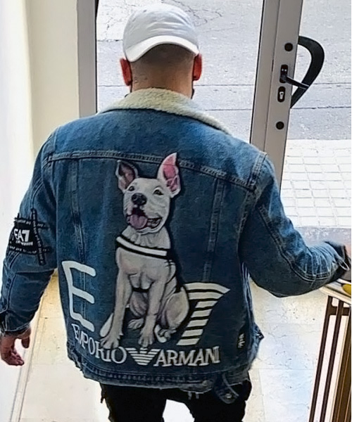 Chaqueta vaquera personalizada con mascota.