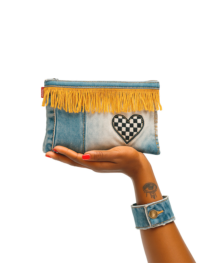 Bolso vaquero customizado.