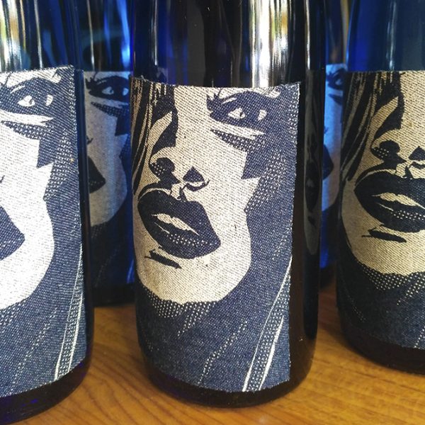 Etiquetas de vino personalizadas para eventos.
