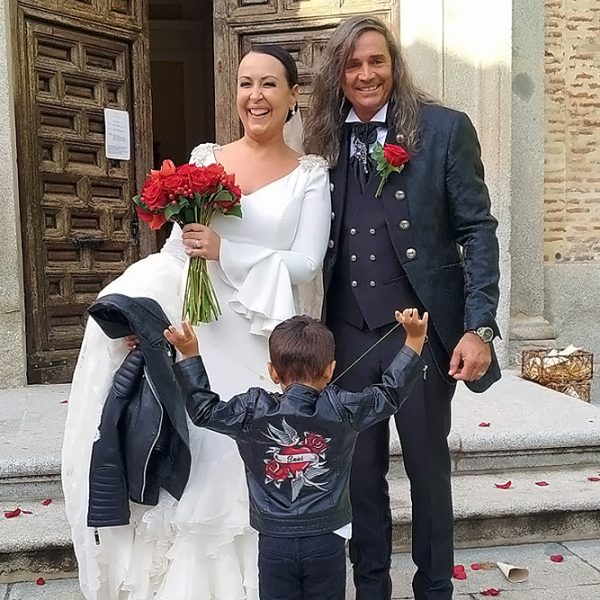 Chaqueta de piel personalizada para boda.