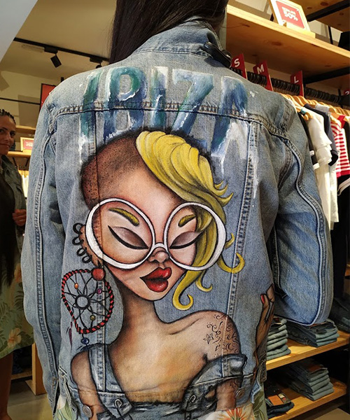 Chaqueta vaquera personalizada con diseño Ibiza.